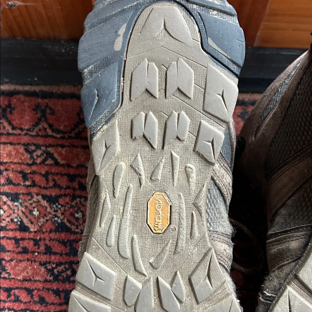 Cabela's Gray & Brown Men's Boots size 11.5;Used Condition, but still have Life!